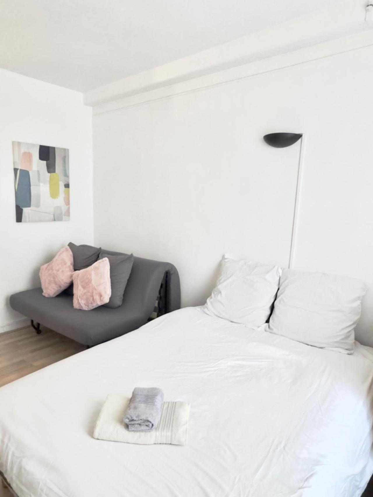 Devenez Voisin Du President Appartement Parijs Buitenkant foto